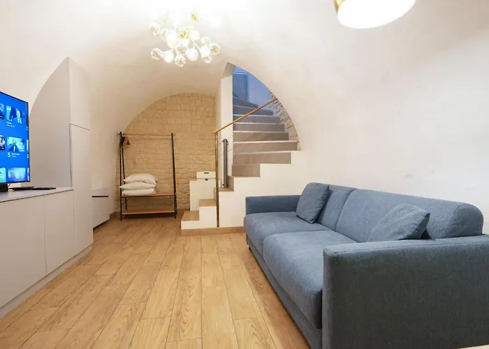 Loft 2 Bedroom Marais, Notre Dame Ac By Lcc Agency
